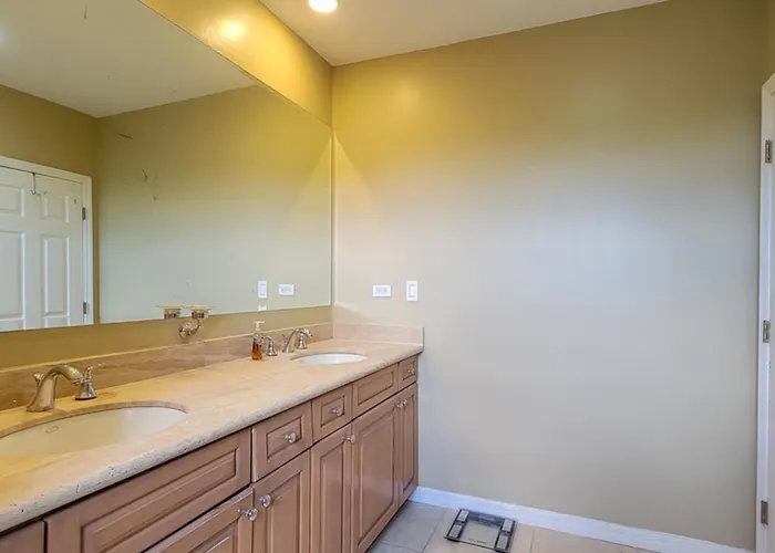 Pacifico Townhome W/ 4 Resort Pools & Beach Club!