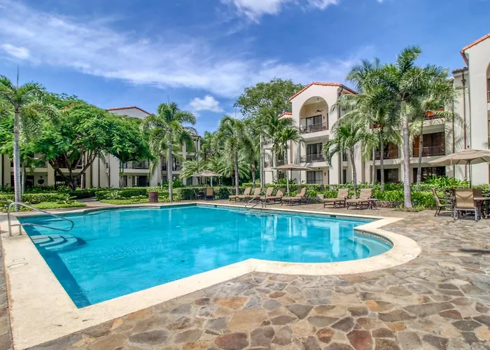 Pacifico Townhome W/ 4 Resort Pools & Beach Club! Сasa de vacaciones