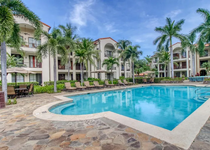Pacifico Townhome W/ 4 Resort Pools & Beach Club! Сasa de vacaciones