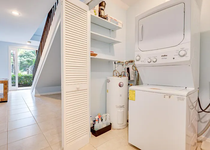 Сasa de vacaciones Pacifico Townhome W/ 4 Pools & Club!
