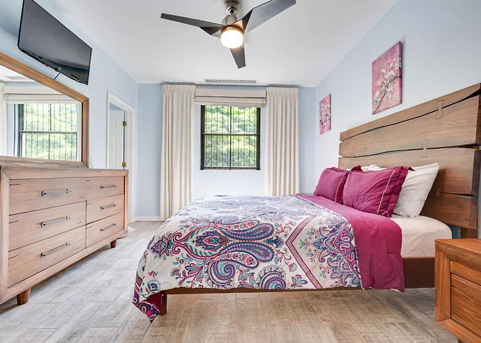 Pacifico Townhome W/ 4 Pools & Club! *